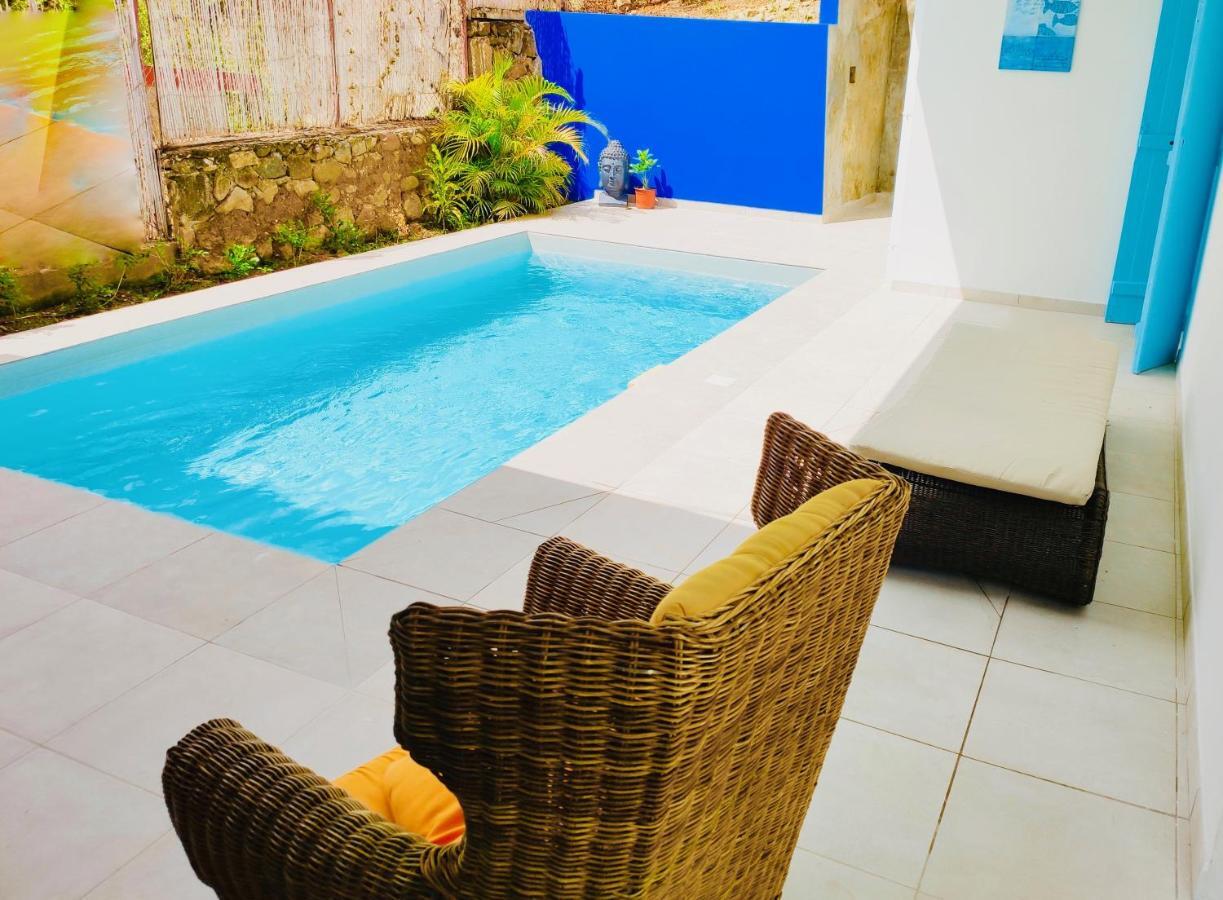 Location Maison Bleue Avec Piscine Privative Au Carbet Martinique Ле-Карбе Екстер'єр фото