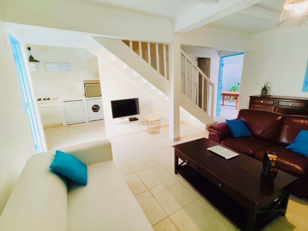 Location Maison Bleue Avec Piscine Privative Au Carbet Martinique Ле-Карбе Екстер'єр фото